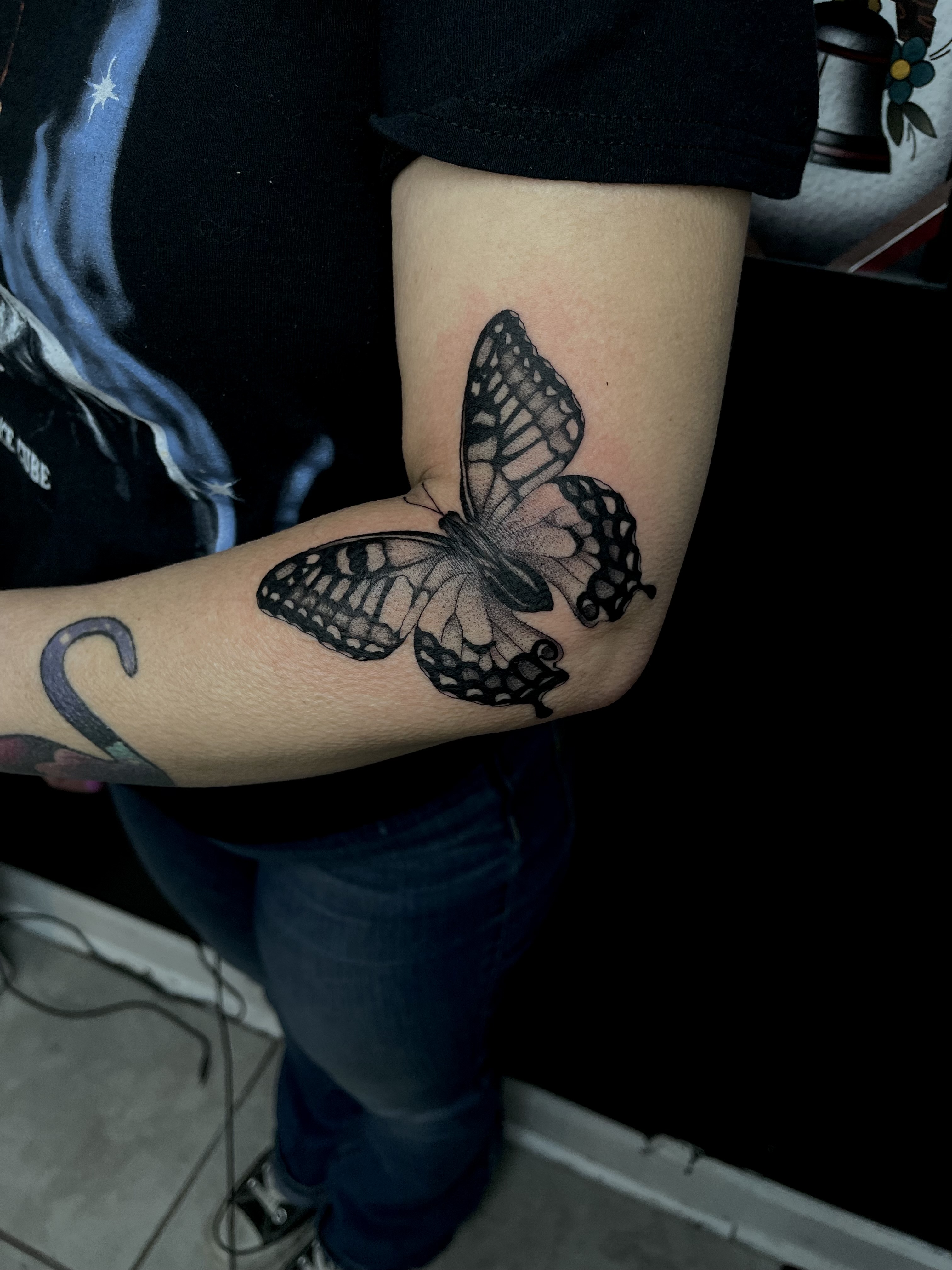 Tattoo portfolio piece by @luckyseventattooco