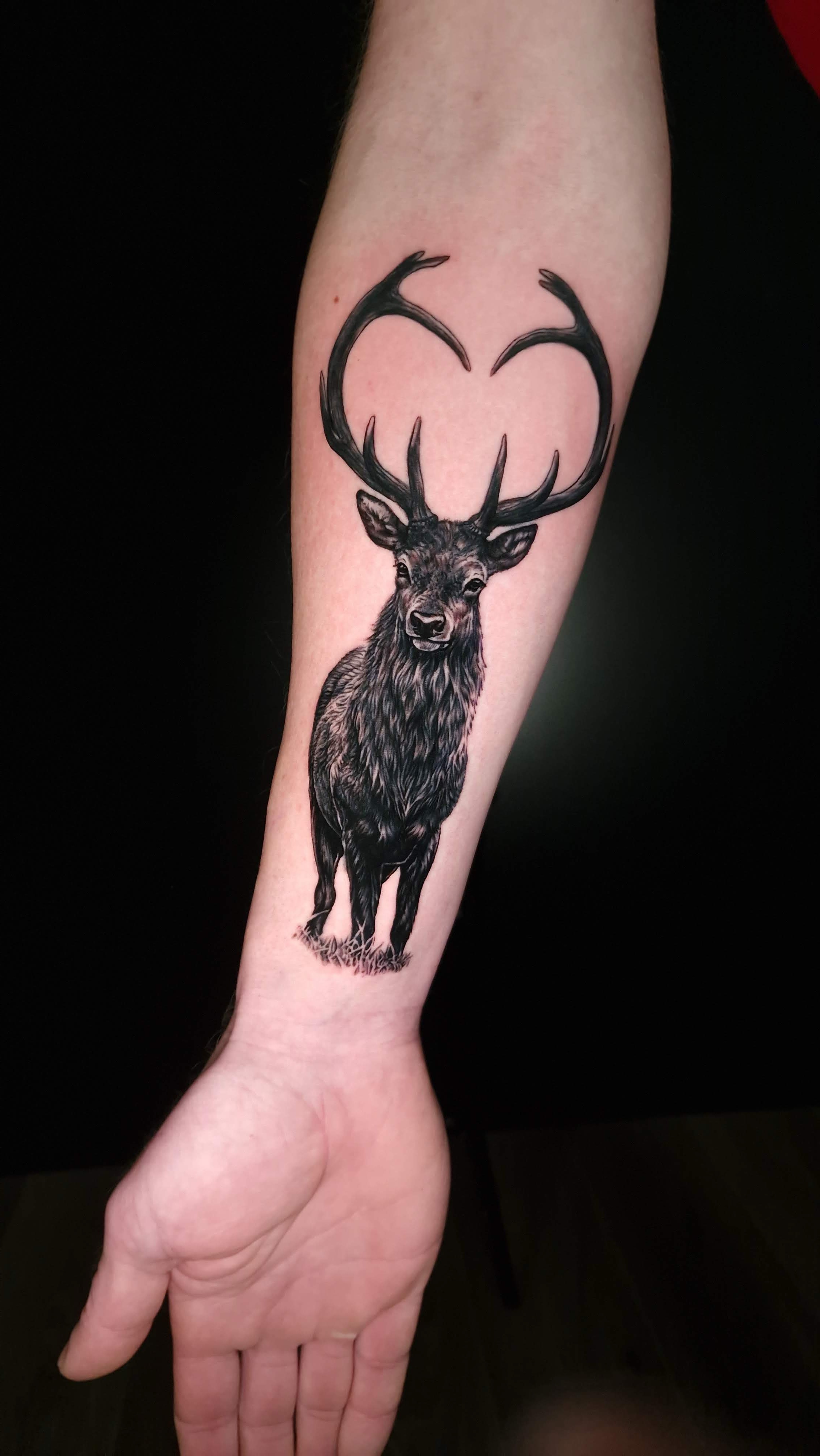 Tattoo portfolio piece by @christinacolour